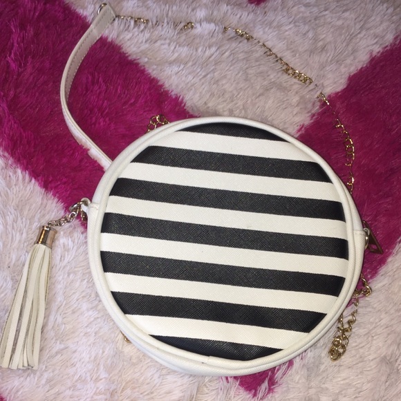 Purse 💞 - Picture 4 of 4